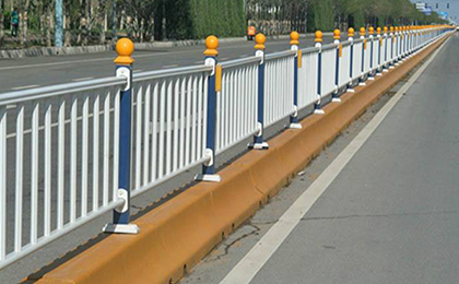 道路隔離護欄